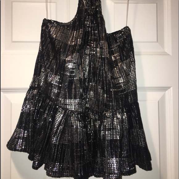 Fashion Nova Metallic Halter Top - Picture 2 of 3